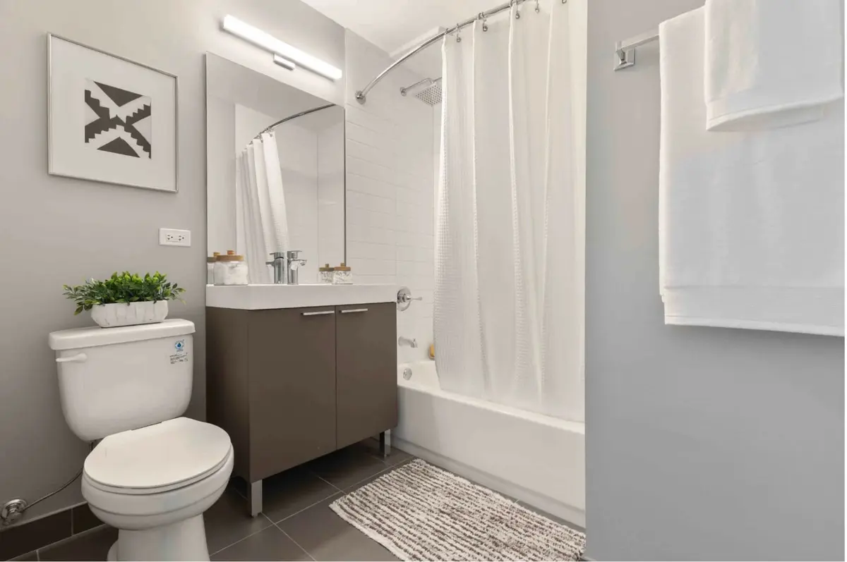 420 W Belmont Avenue