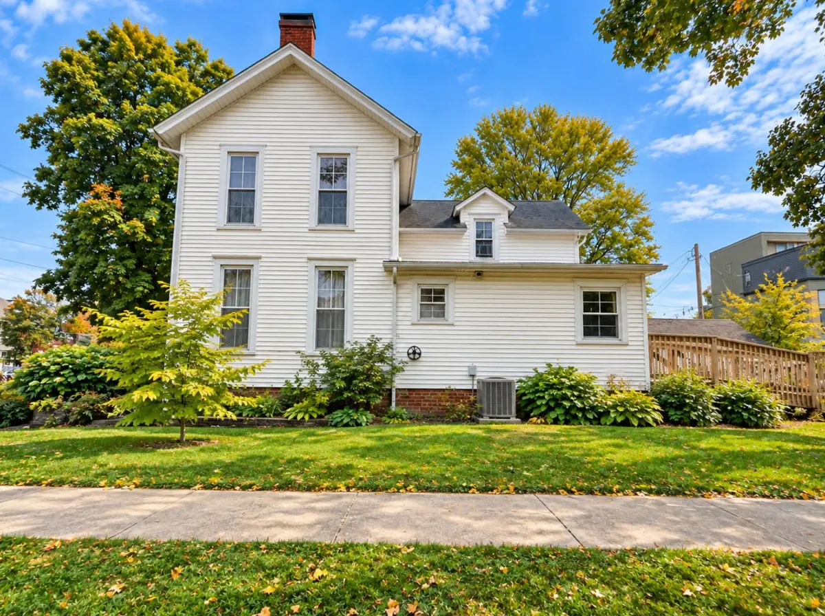 311 W White Street