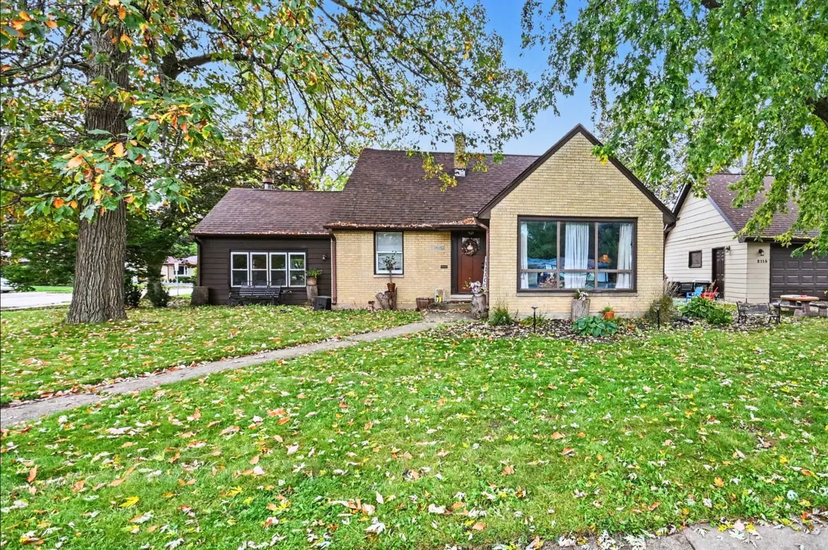 2115 LYDIA Street