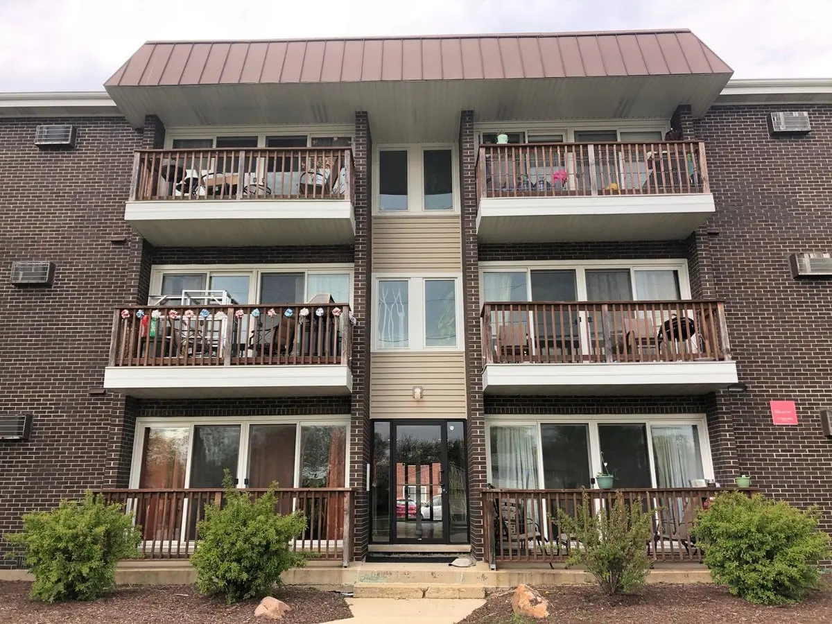 8656 S 84th Court
