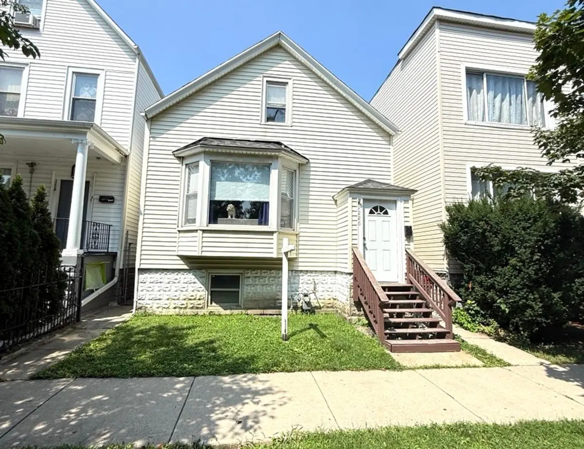 1226 S 49th Court