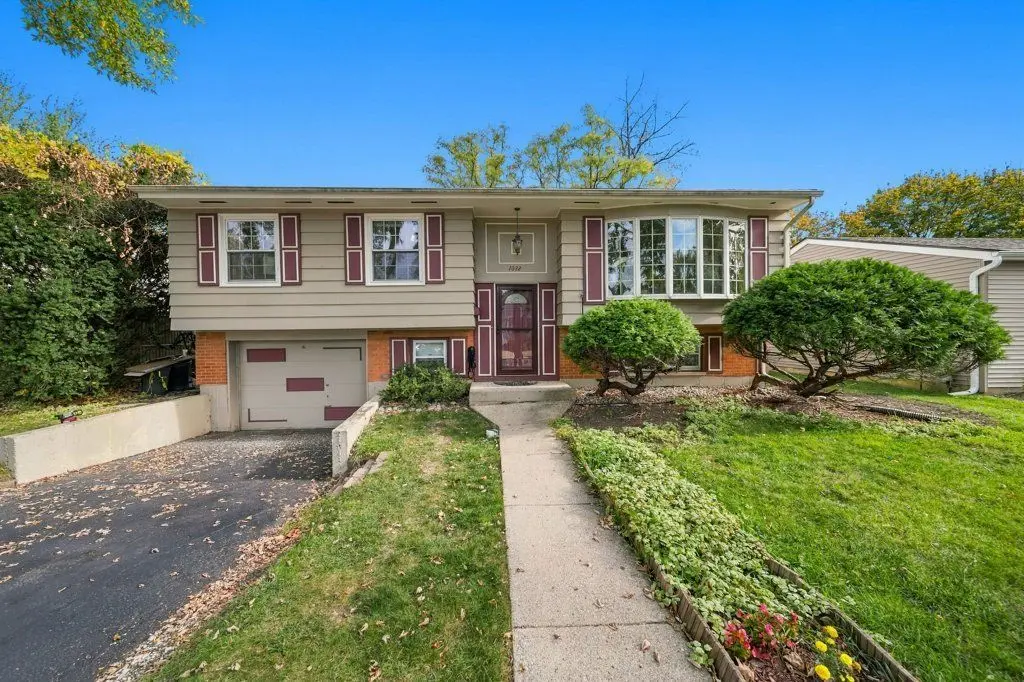 1032 Valley Stream Drive