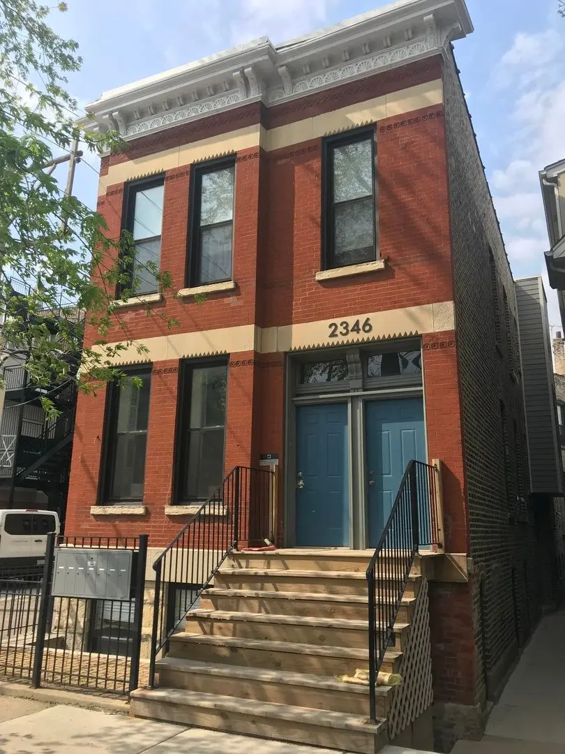 2346 W McLean Avenue