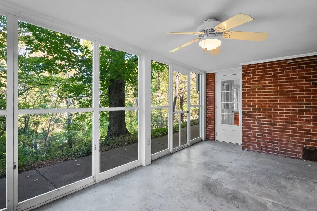 61 Hawthorne Road