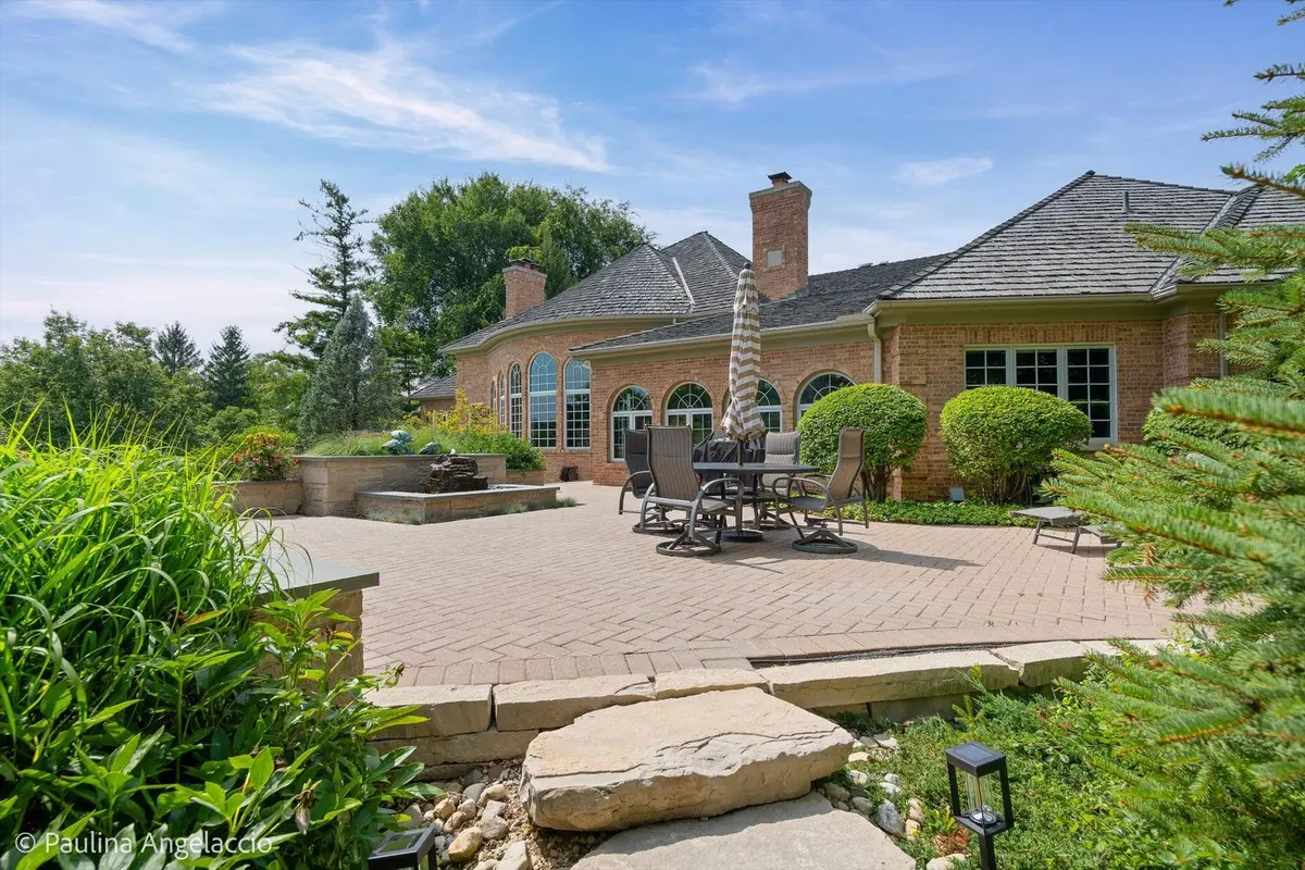 5 Hillburn Court