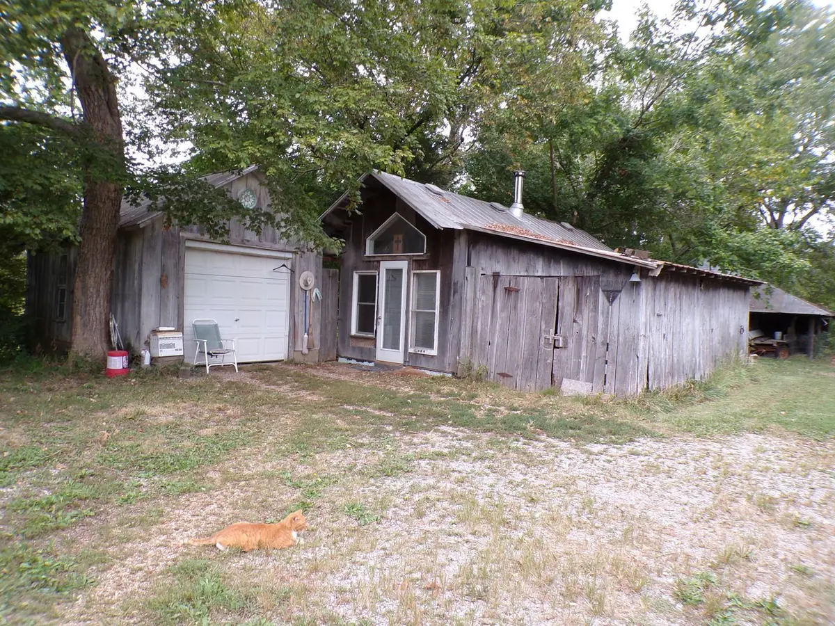 5237 Beaucoup Road