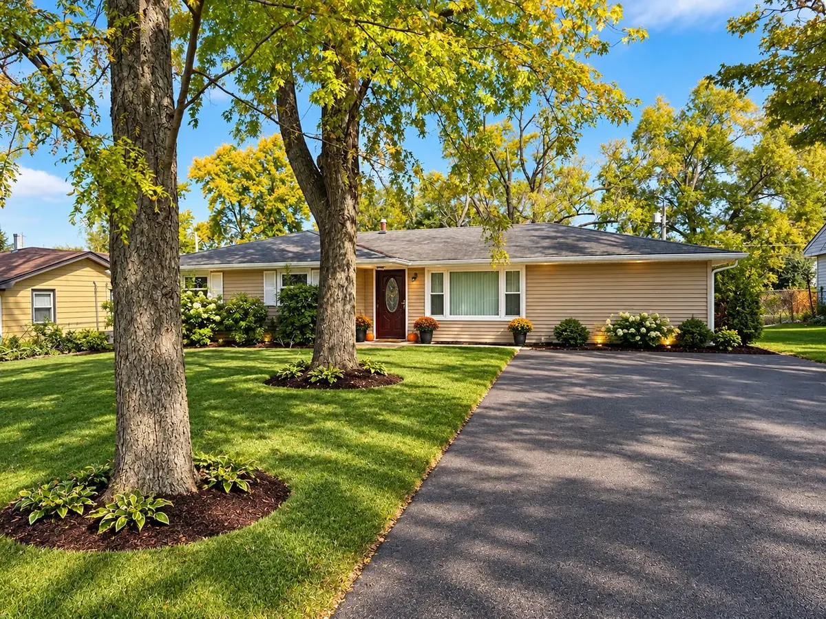 16736 W 145th Place