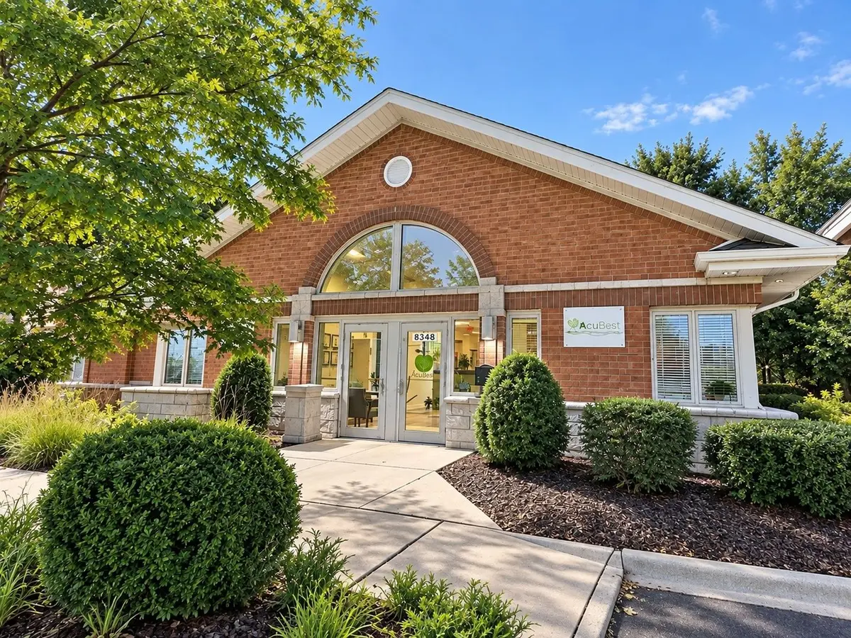 8348 Lemont Road