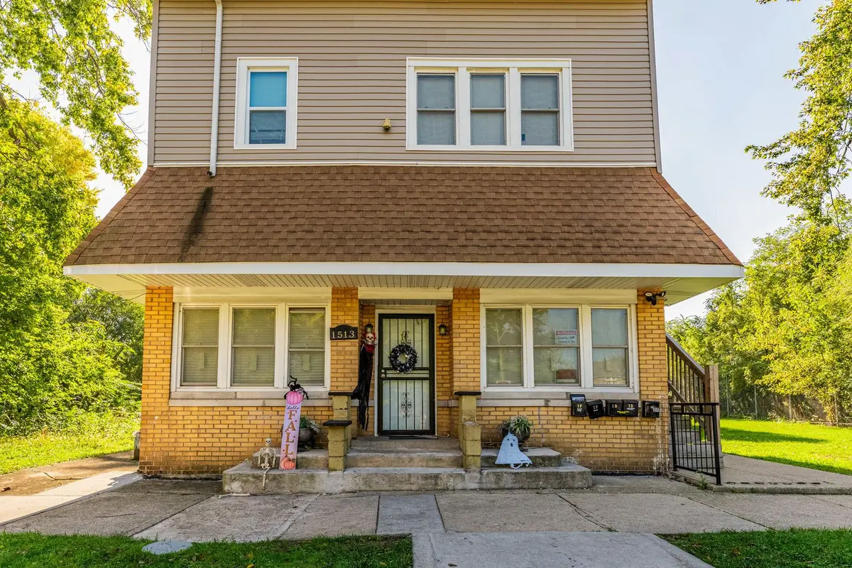 1513 E 93rd Street