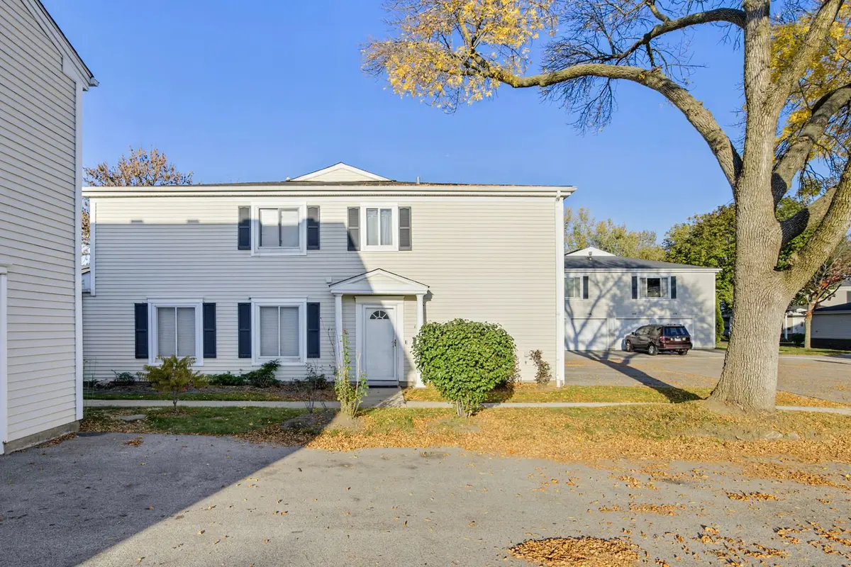 1256 Cove Drive