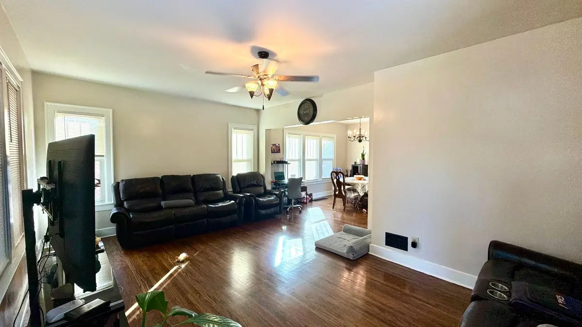 515 N Prairie Avenue