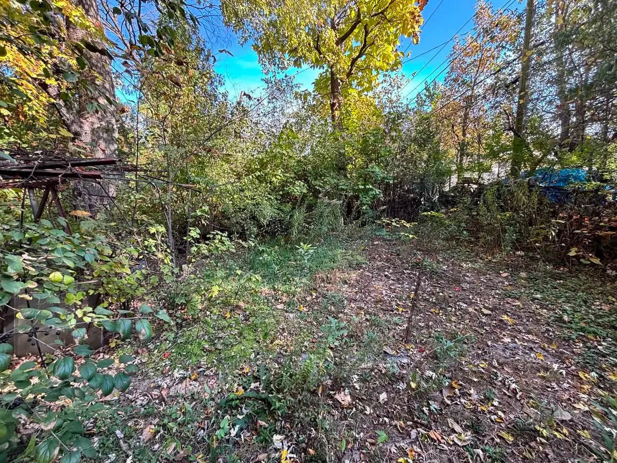 2121 Fairview Avenue