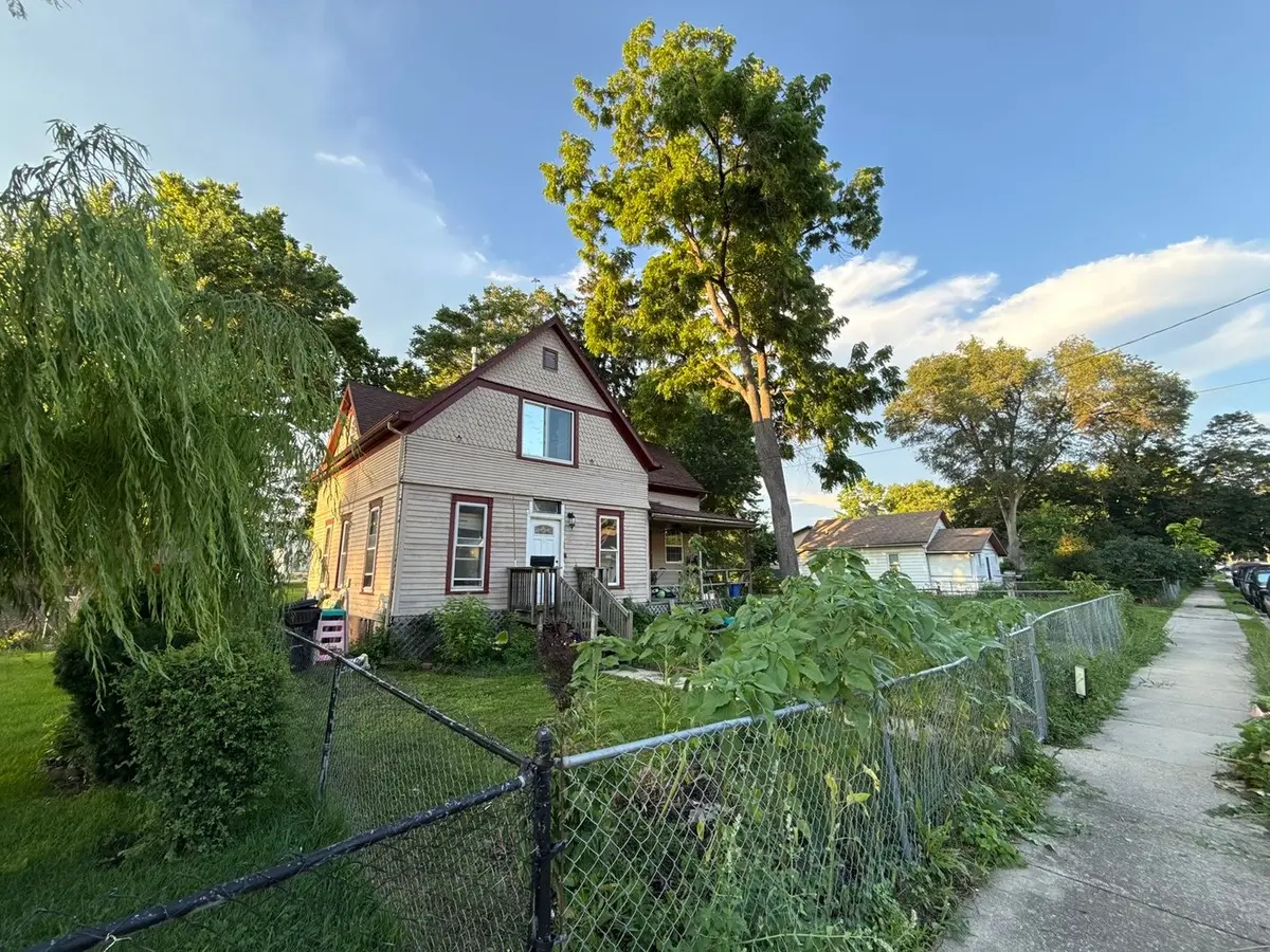 1009 W Monroe Street