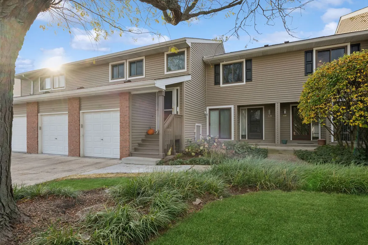 225 Winding Oak Lane