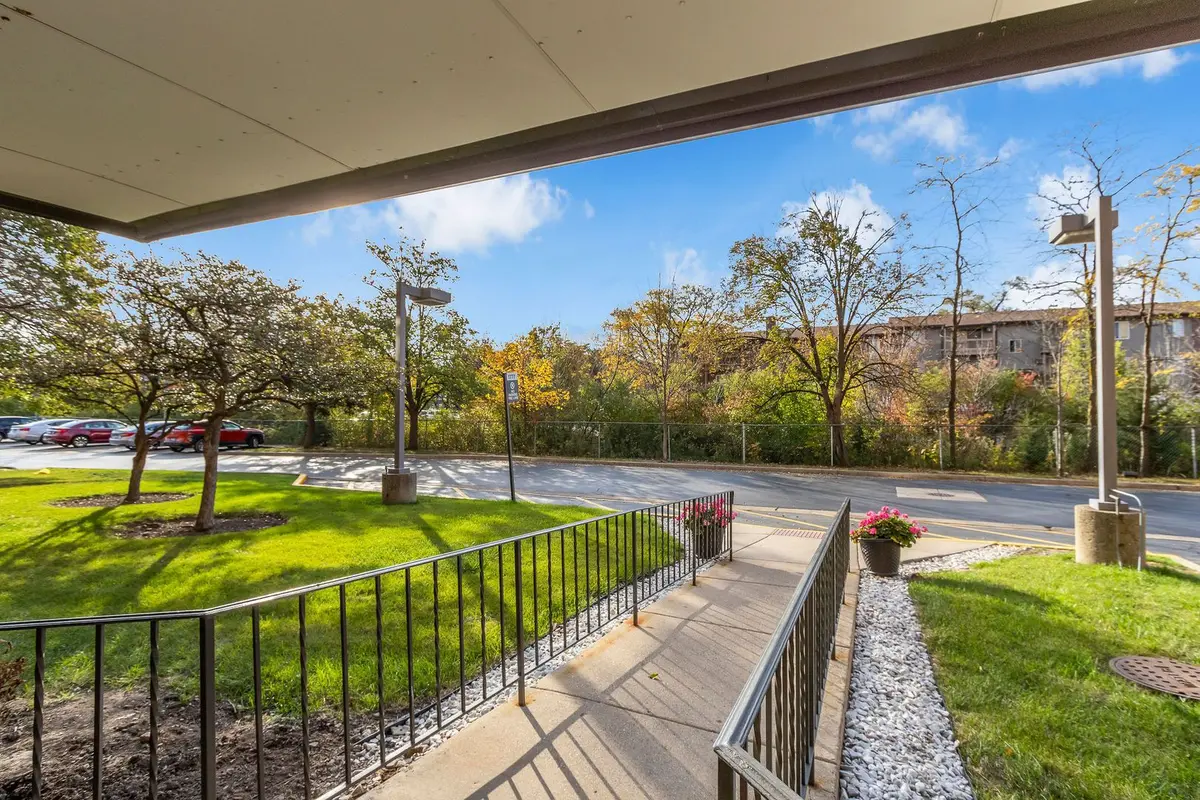 1777 W Crystal Lane