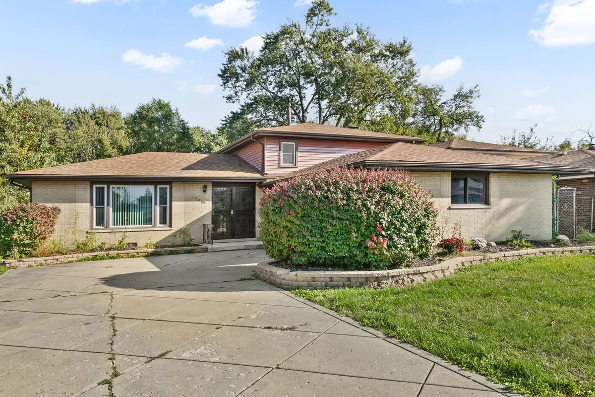 15585 Calumet Drive
