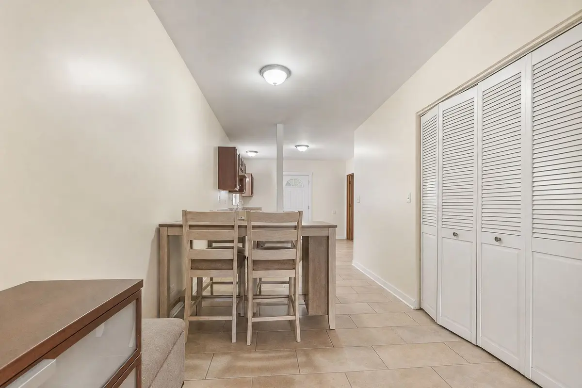 2753 W 38th Street