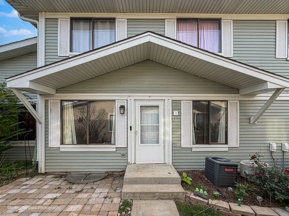 2S771 Winchester Circle E