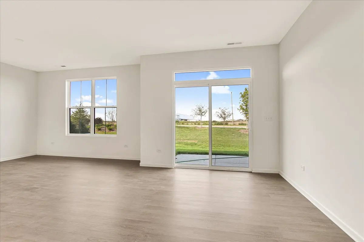 25546 W Emory Lane