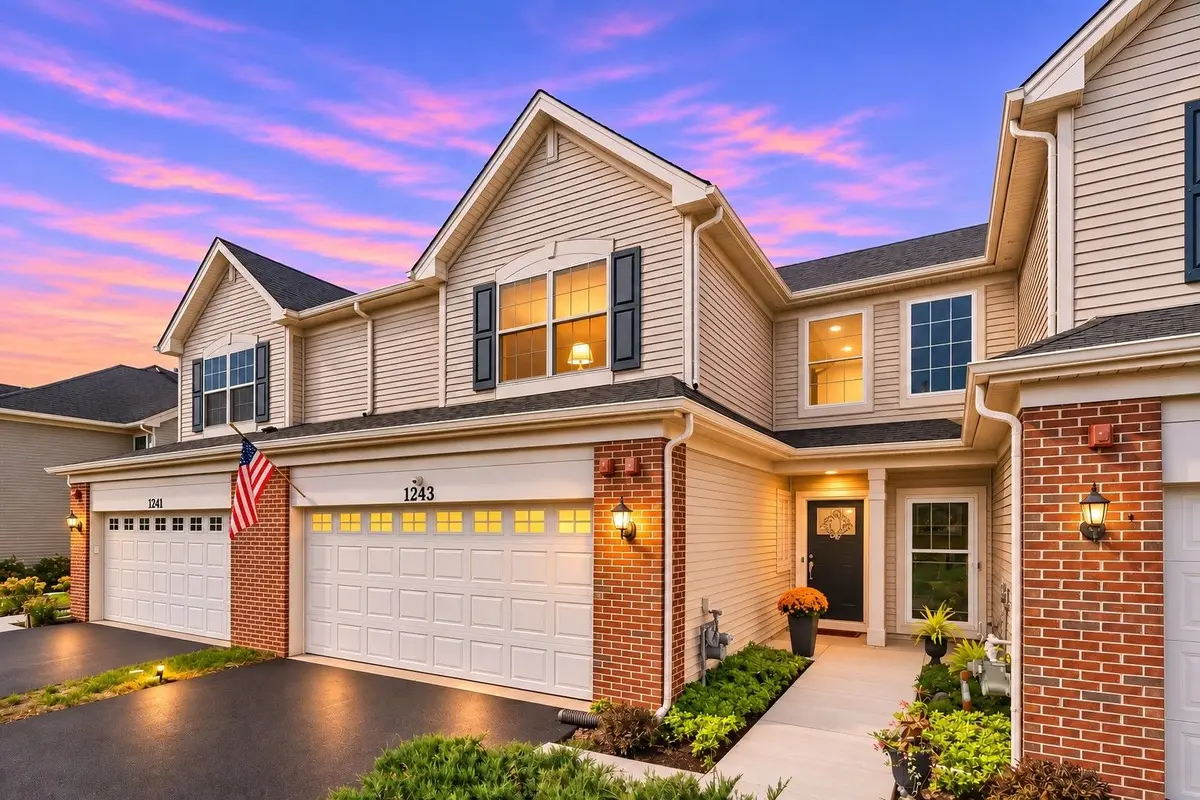 1243 Hawk Hollow Drive