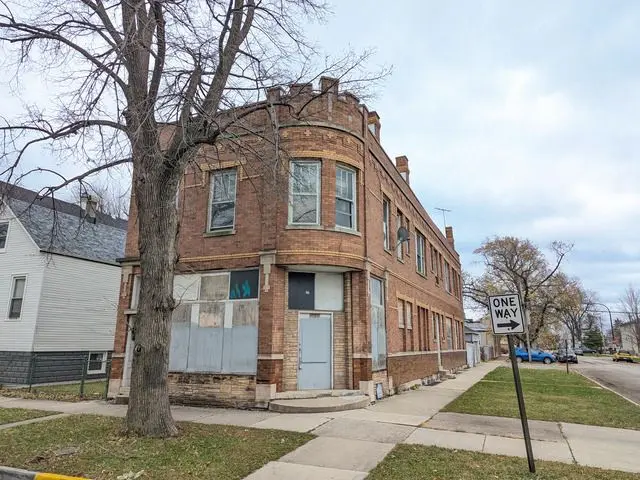 5029 W 29th Place