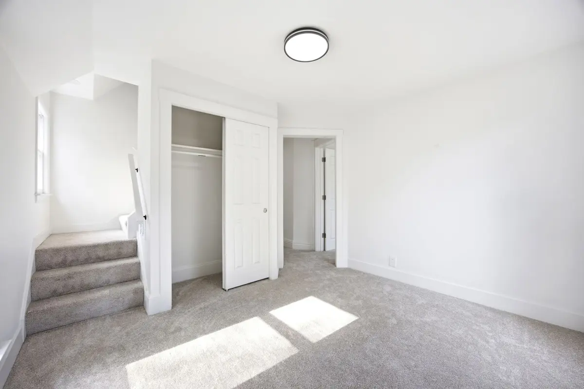 623 DeKalb Avenue