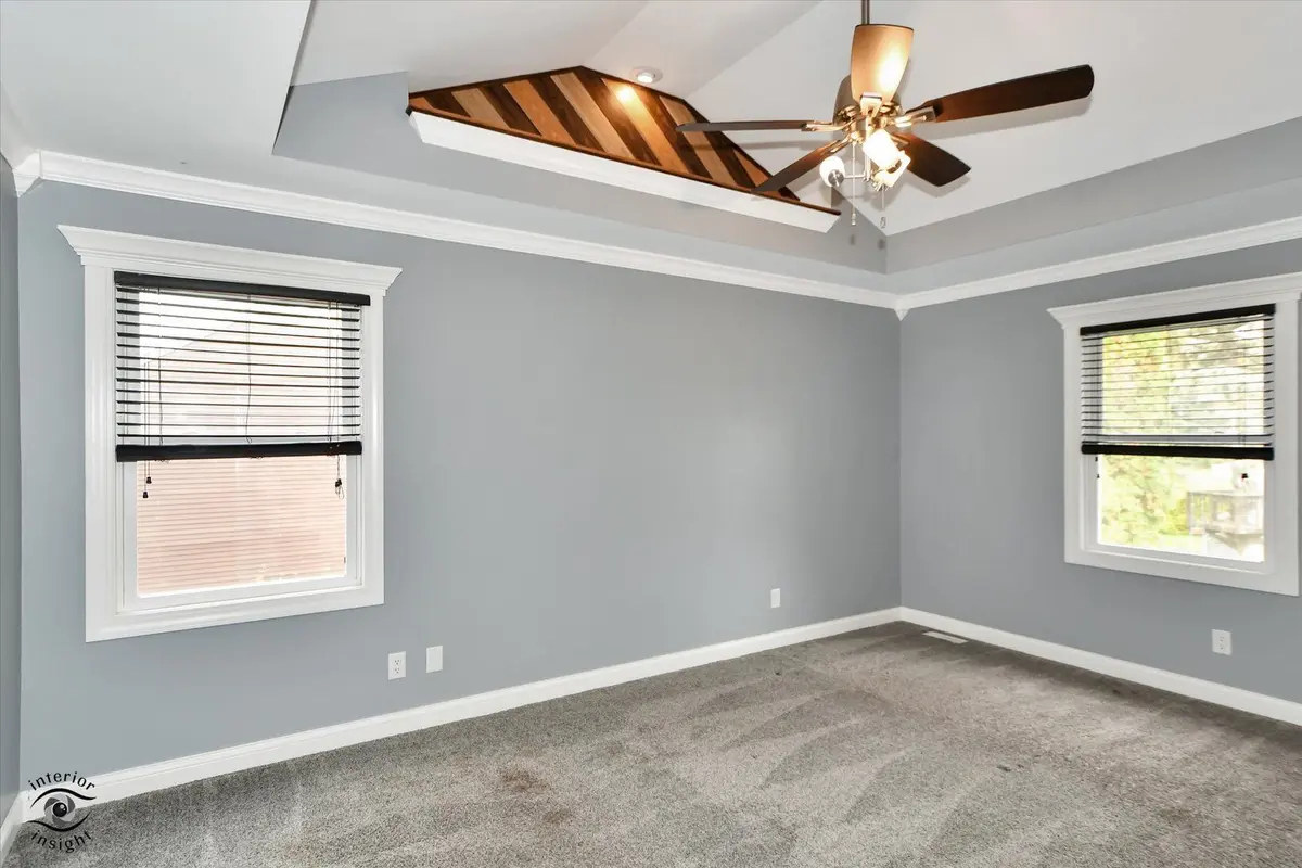 322 W Kendall Drive