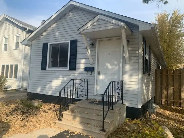 222 W Superior Street