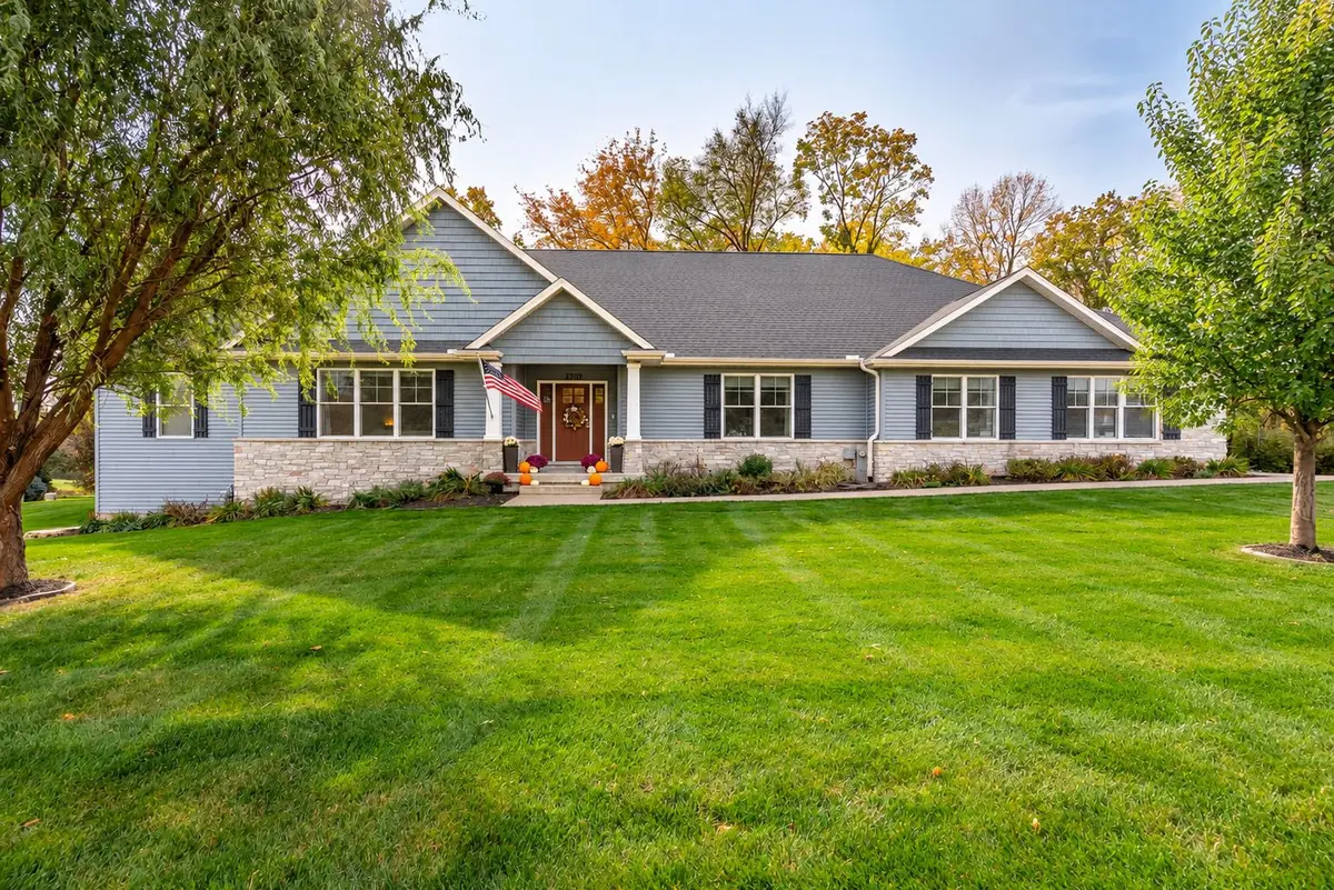 2302 Deer Ridge Circle