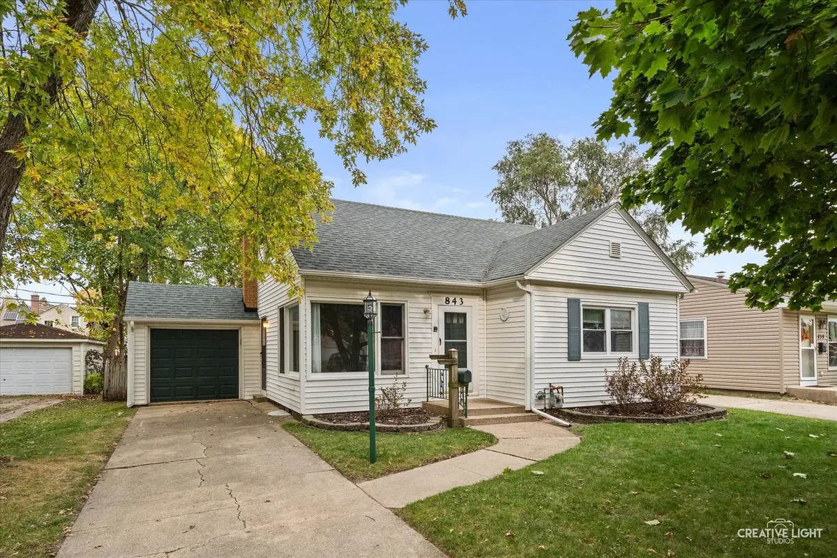 843 Spruce Street