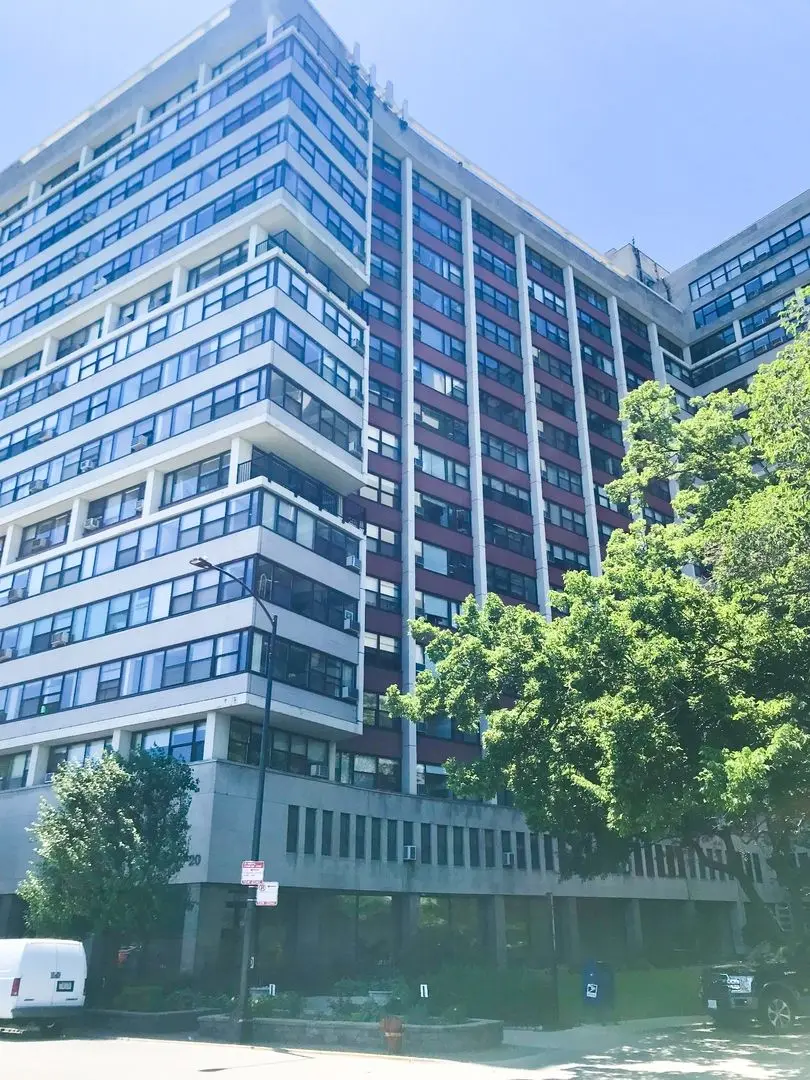 3410 N Lake Shore Drive