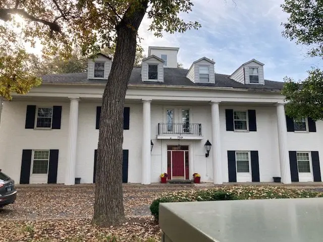 7319 Colony Lane