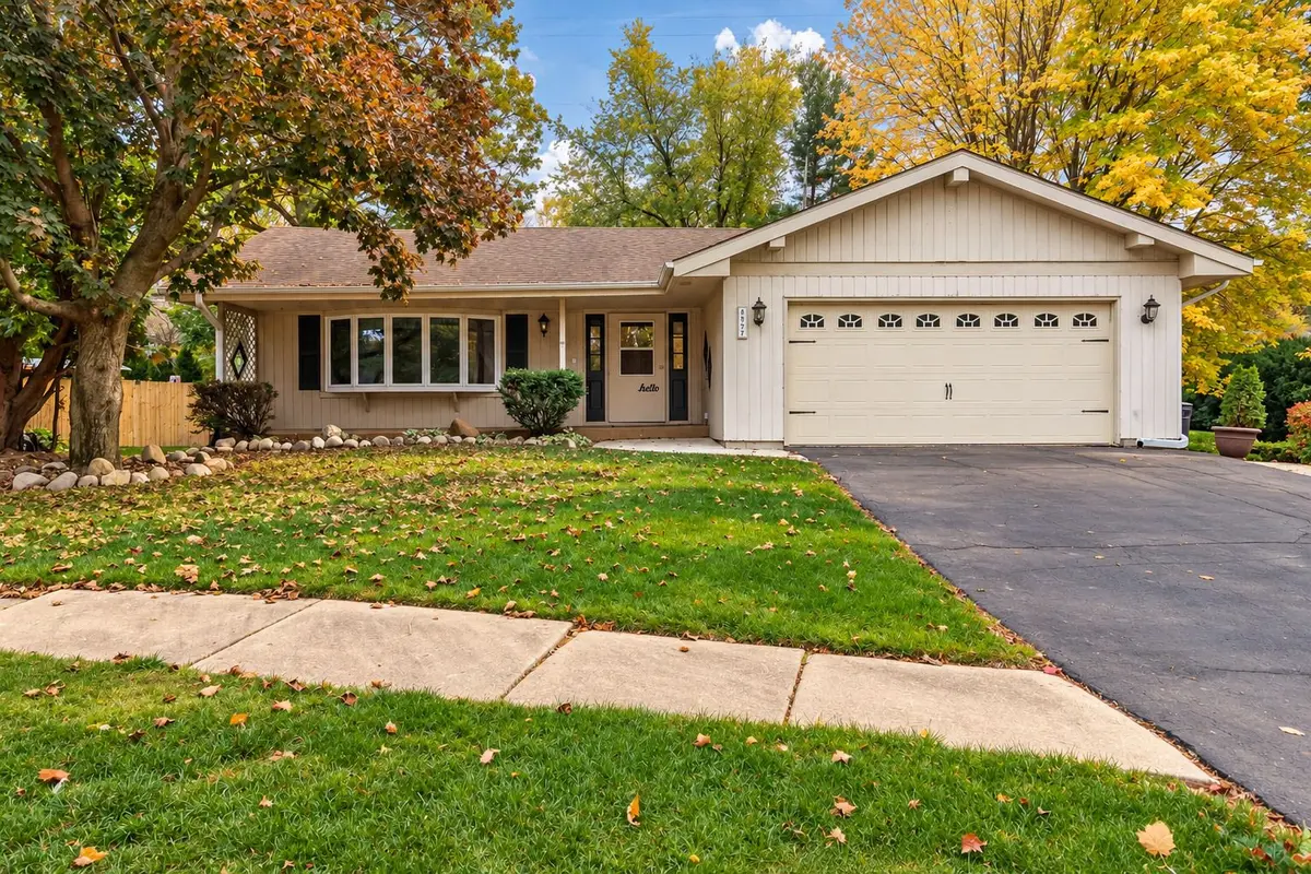 4877 E Lawn Drive