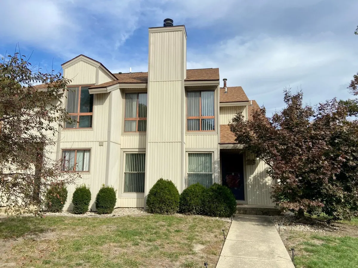 28 Colony West Drive