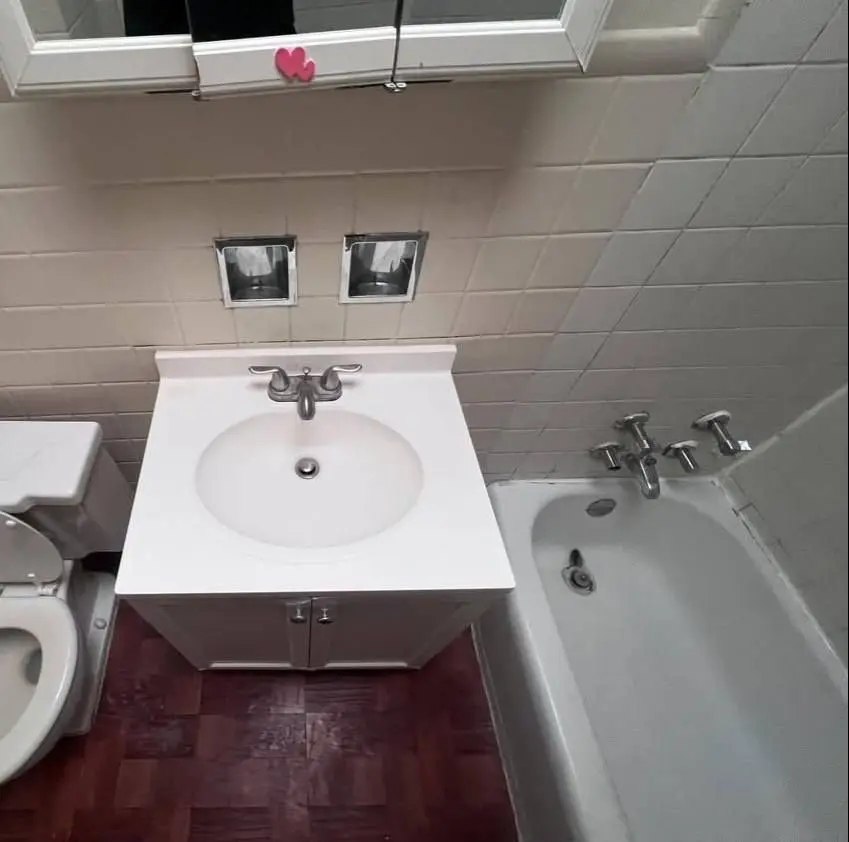 3133 S 48th Court