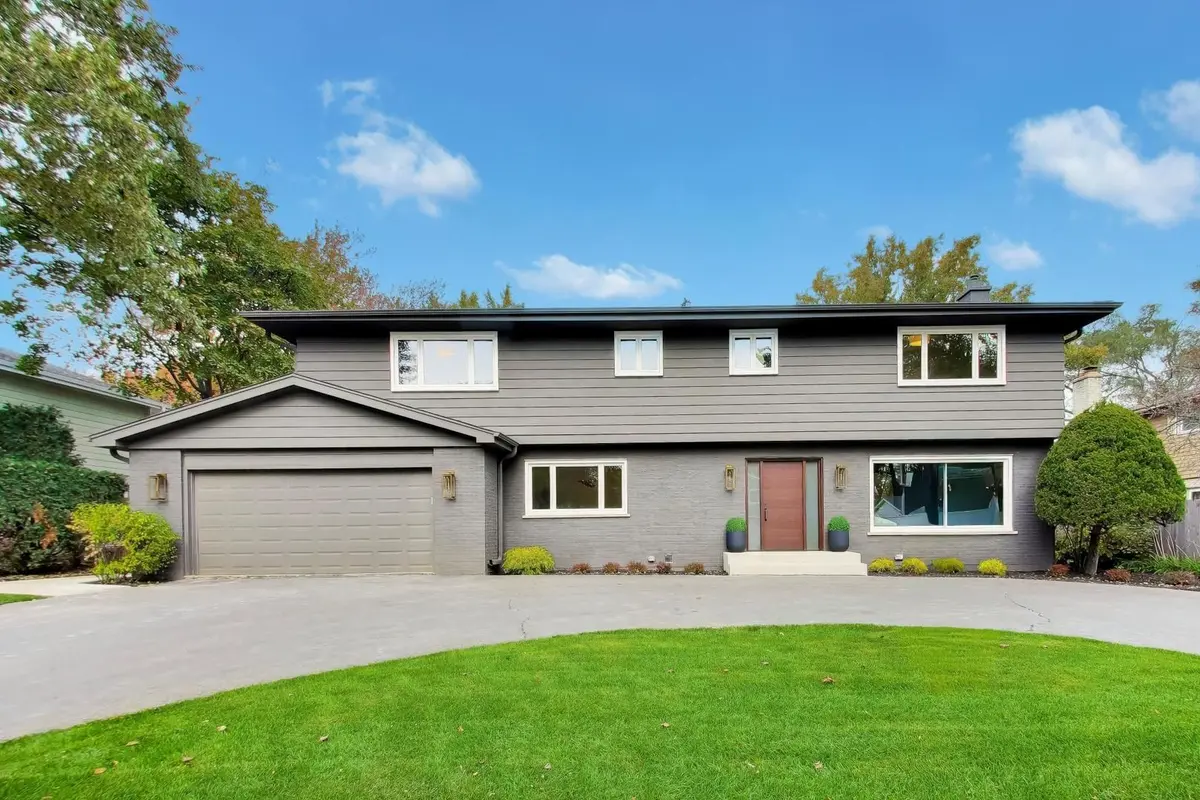 2626 Farnsworth Lane