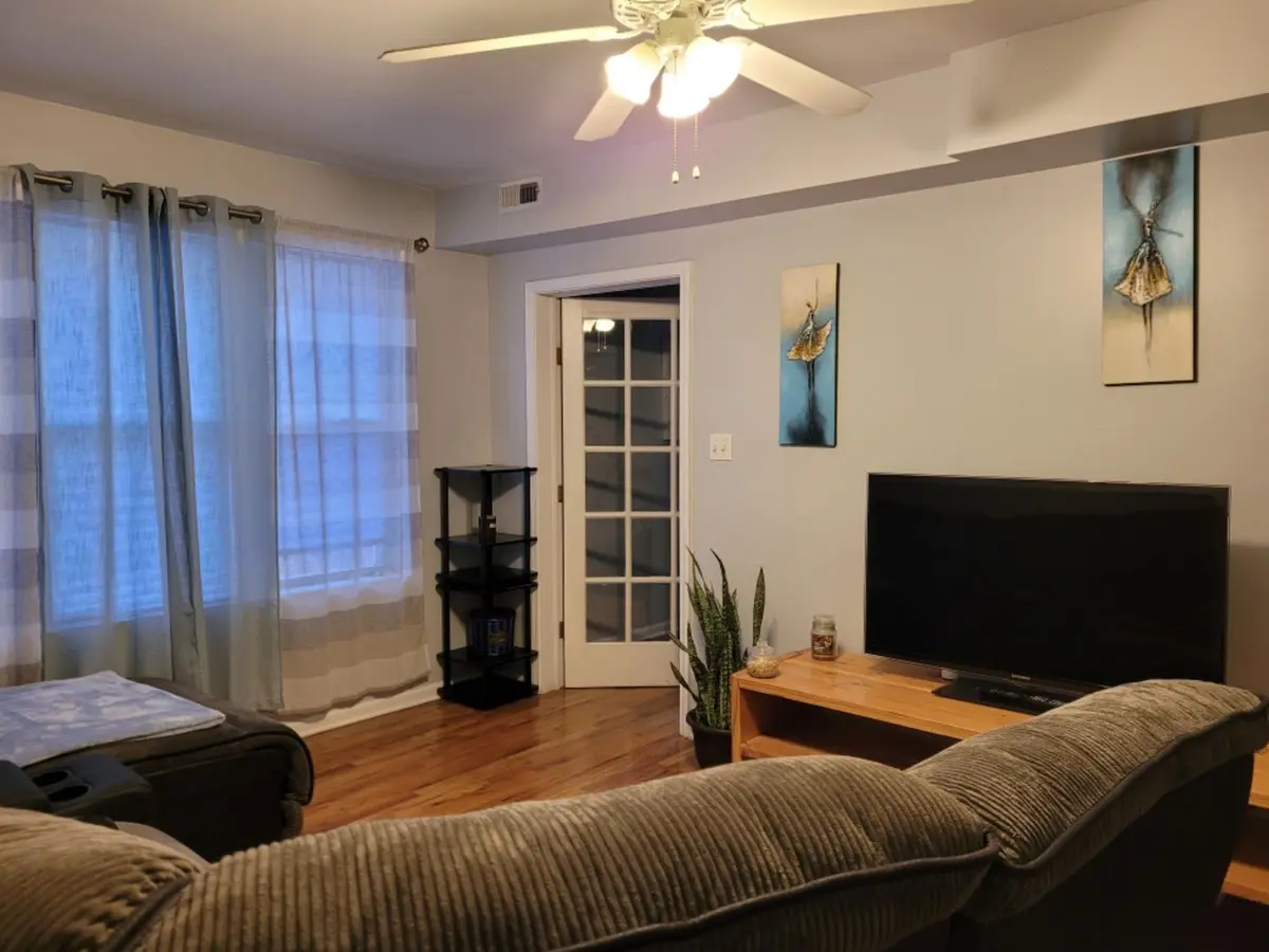 1305 E 71ST Place
