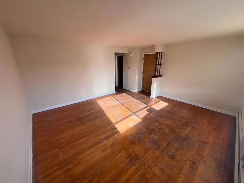 3133 S 48th Court