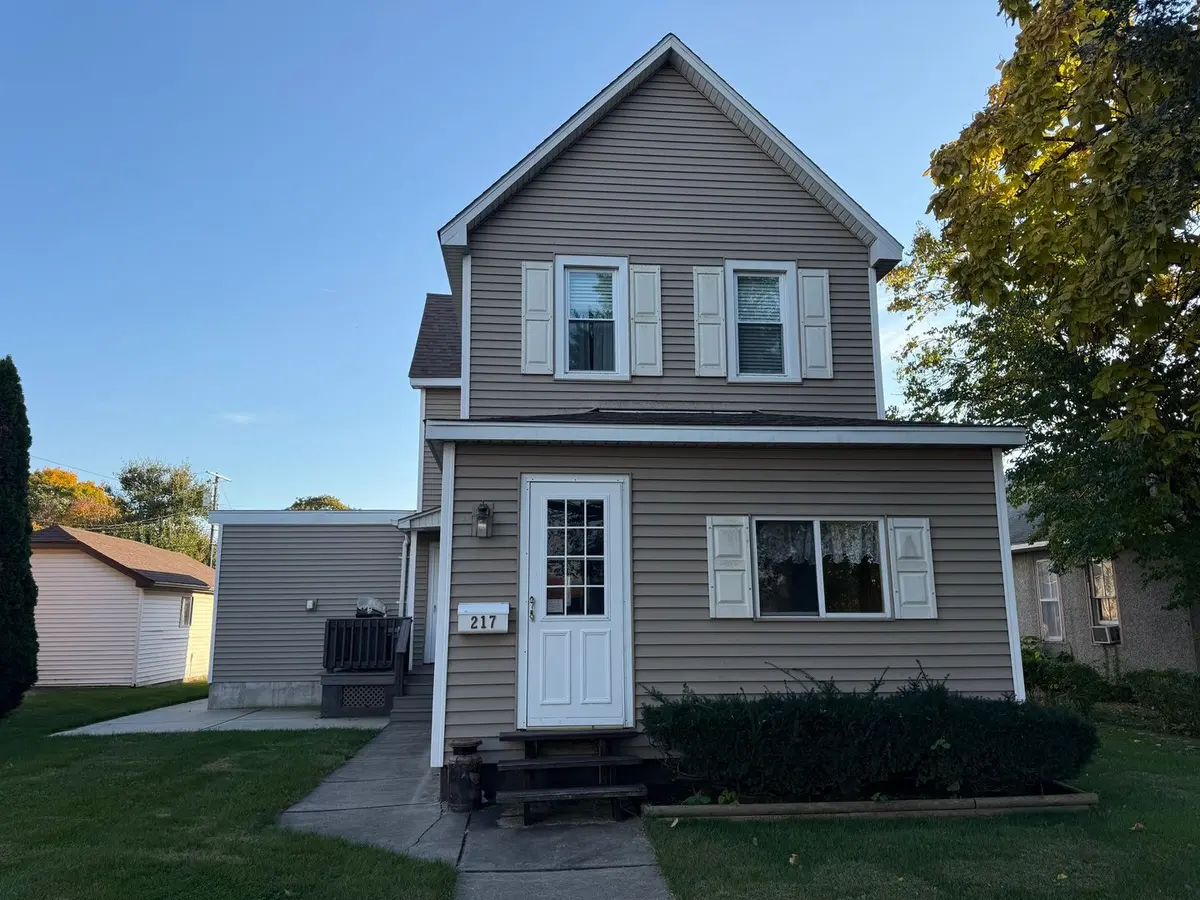 217 W Cleveland Street