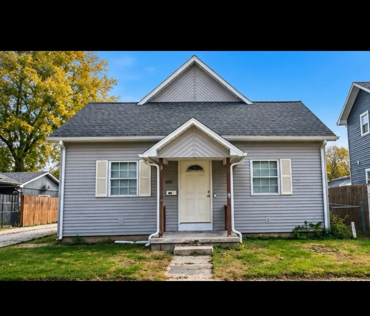 108 E 7th Street