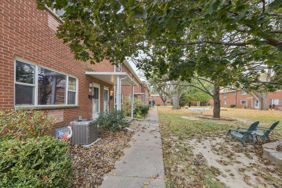 1325 9th Street