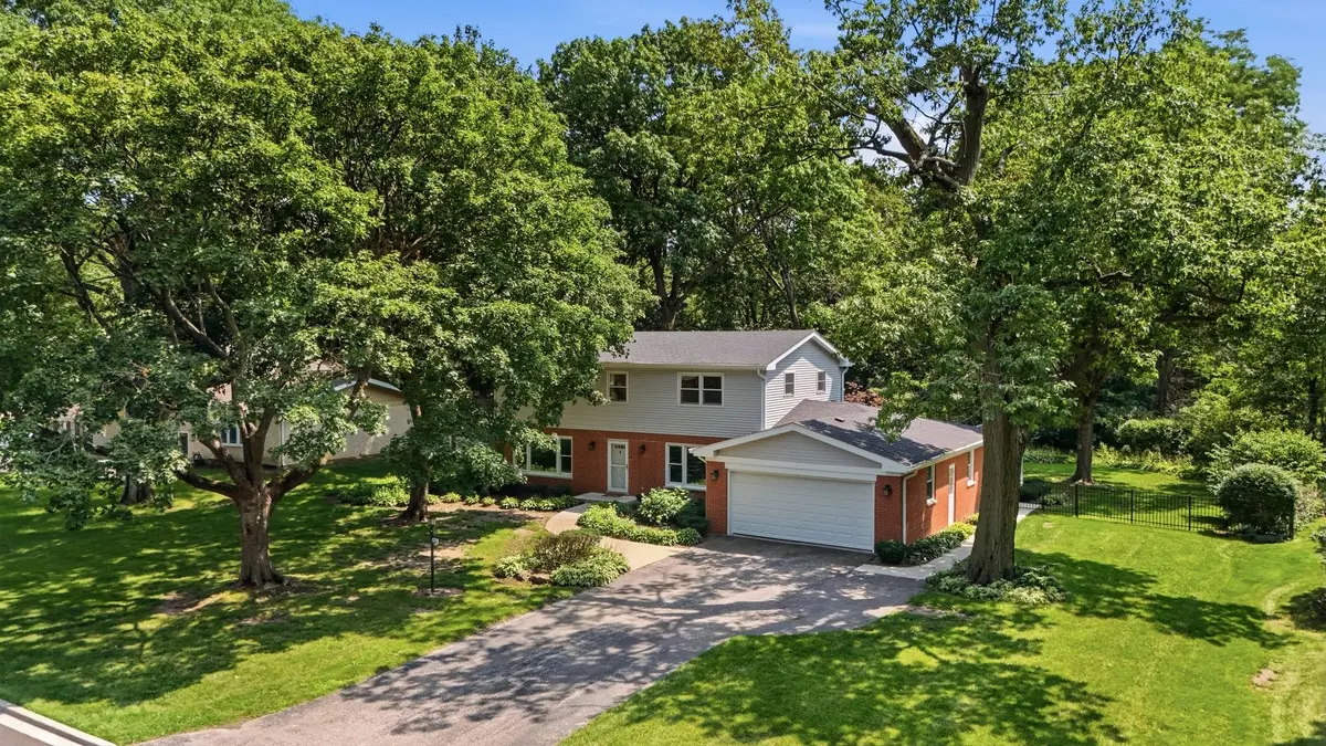 317 E Forest Lane