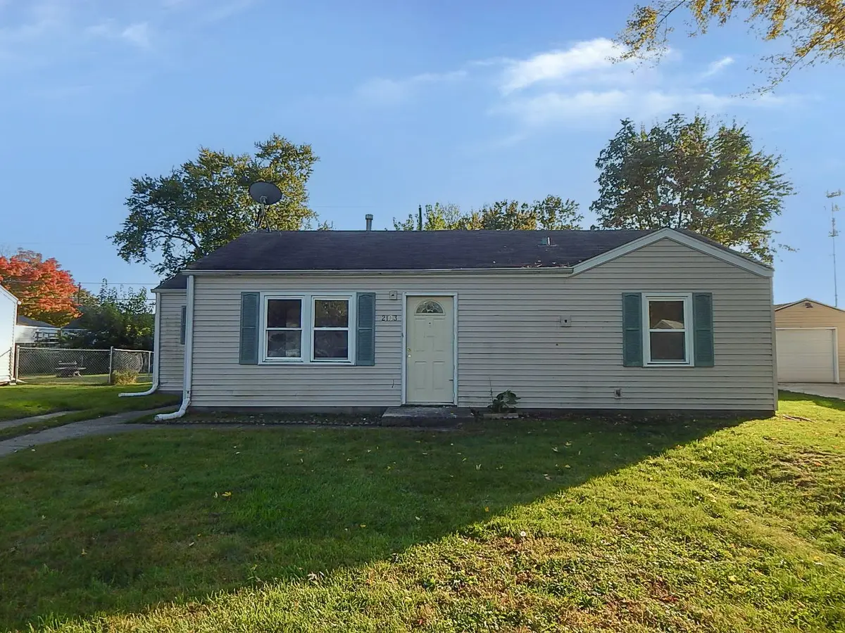 2103 W 69th Street