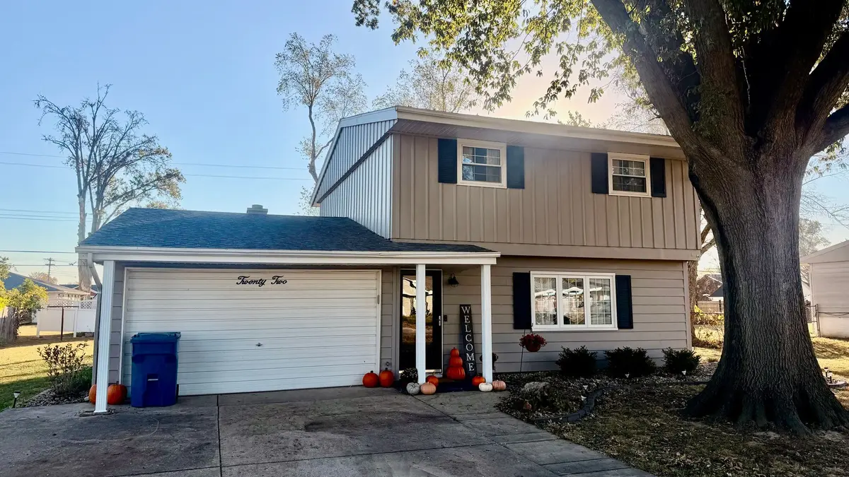 22 Oak Park Drive W