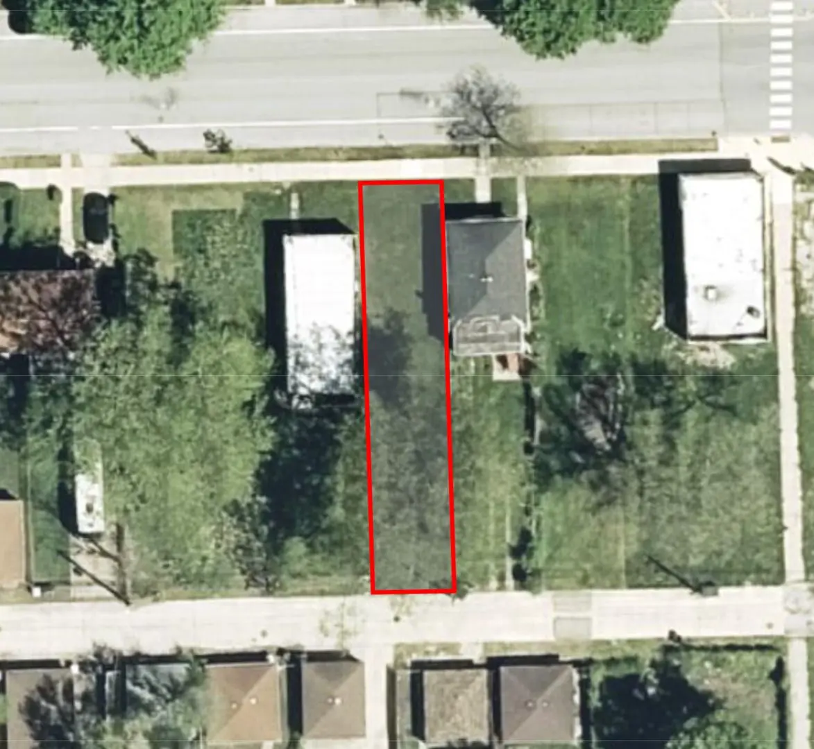 1113 W 111th Street