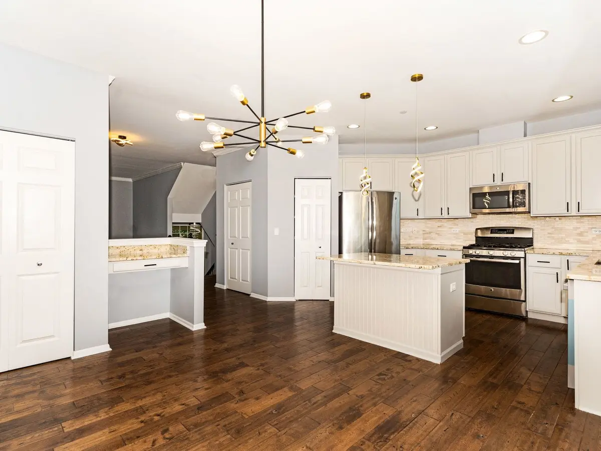 2807 Henley Lane