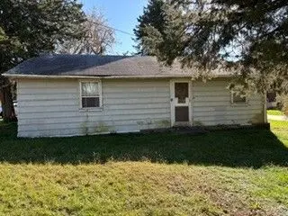 201 E Grand Avenue