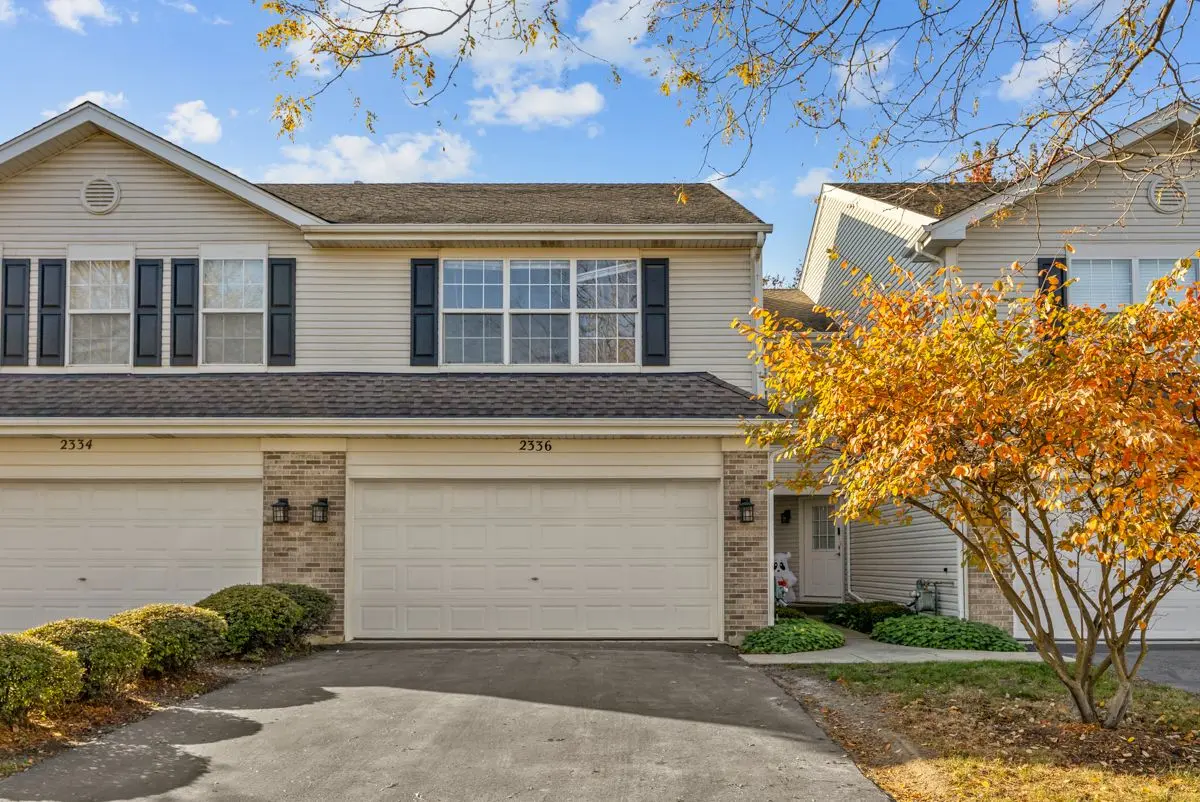 2336 Stoughton Circle