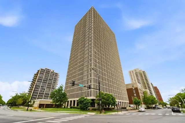 6700 S South Shore Drive