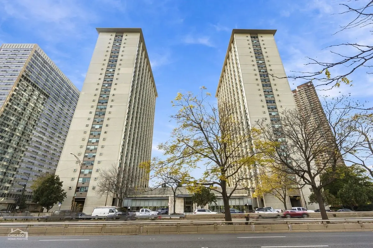 3600 N Lake Shore Drive